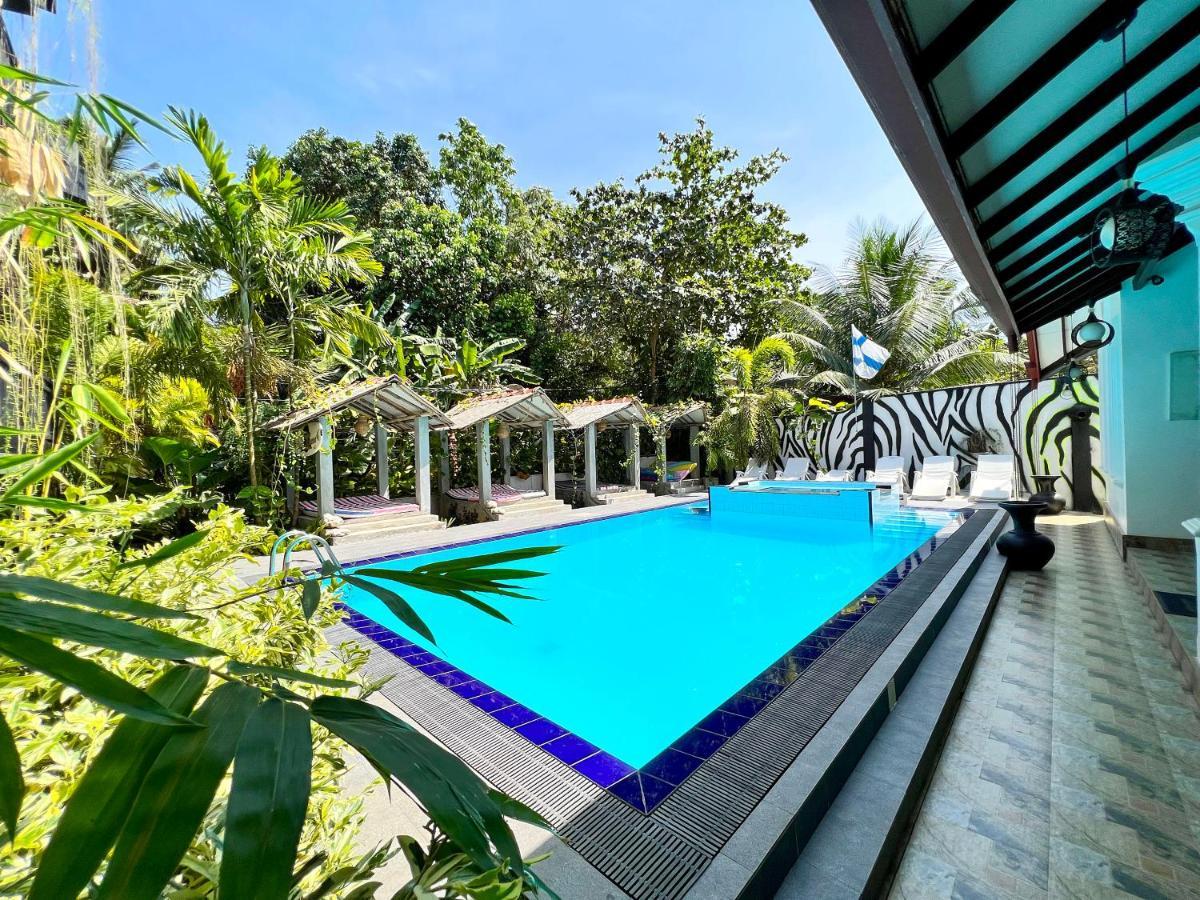 Secret Garden Hotell Hikkaduwa Exteriör bild