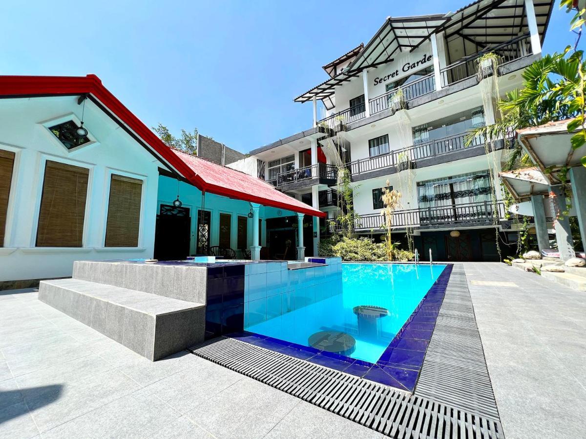 Secret Garden Hotell Hikkaduwa Exteriör bild