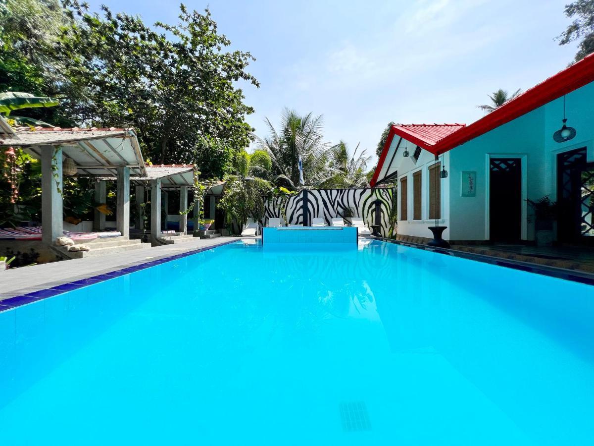 Secret Garden Hotell Hikkaduwa Exteriör bild