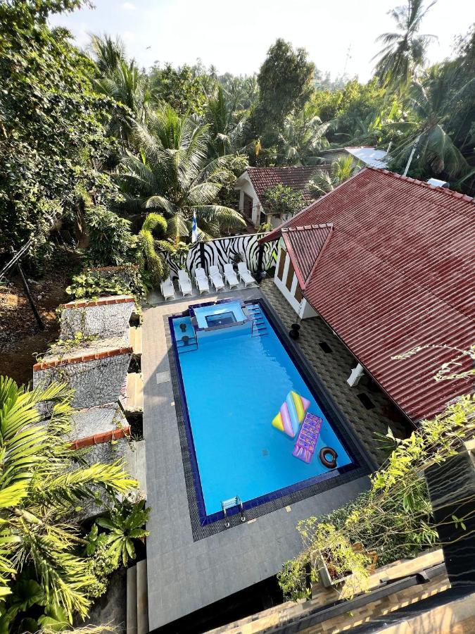 Secret Garden Hotell Hikkaduwa Exteriör bild