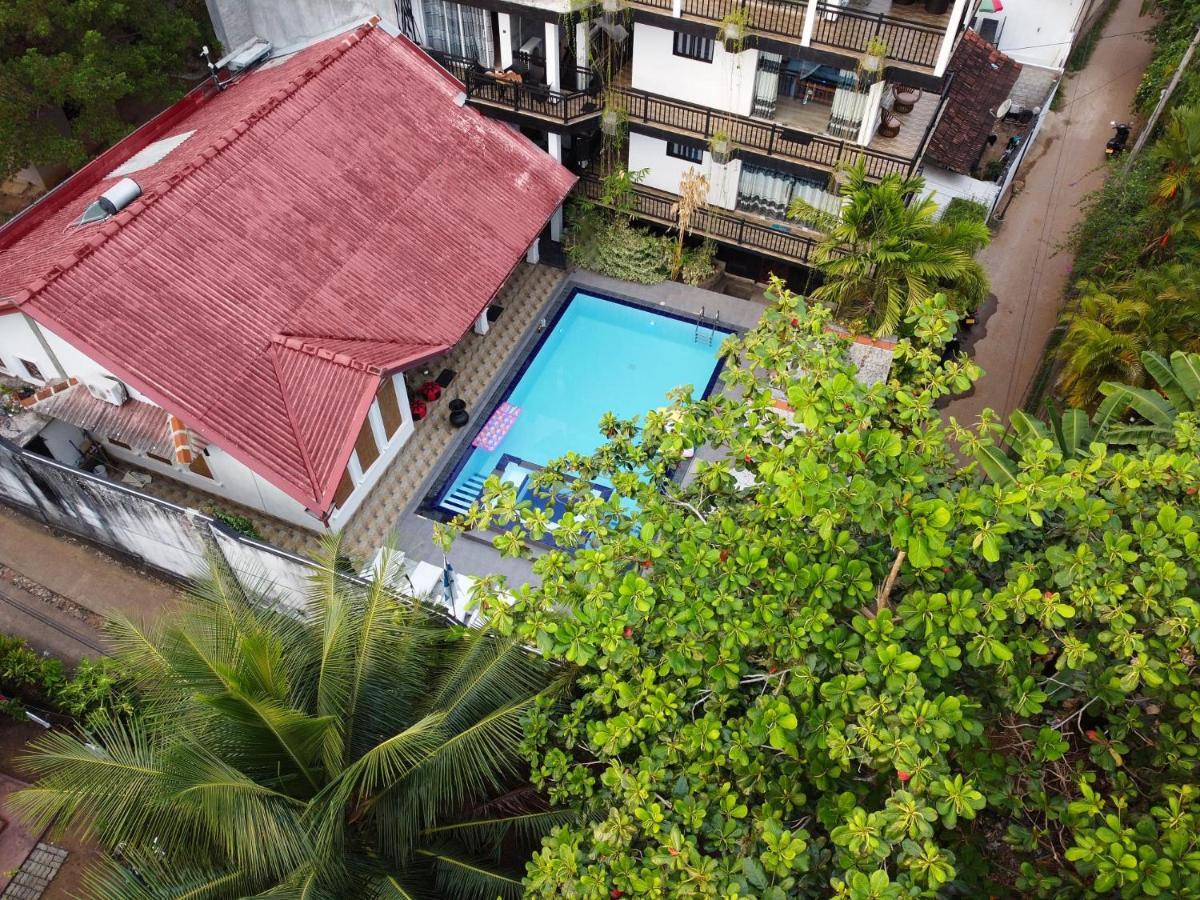 Secret Garden Hotell Hikkaduwa Exteriör bild
