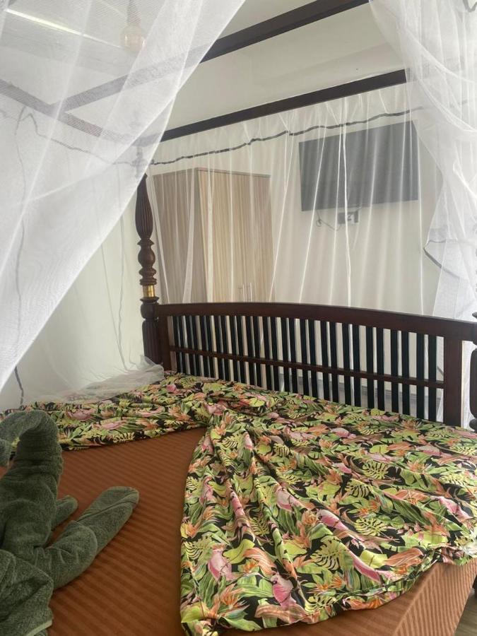 Secret Garden Hotell Hikkaduwa Exteriör bild