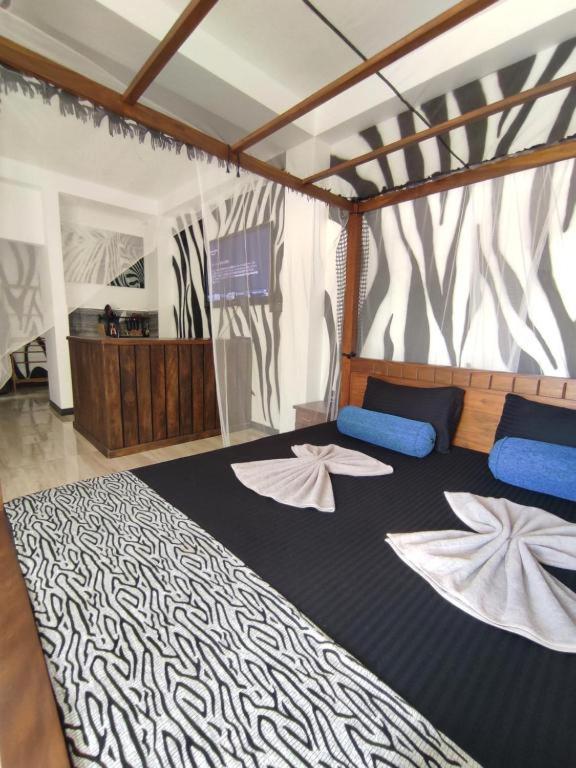 Secret Garden Hotell Hikkaduwa Exteriör bild